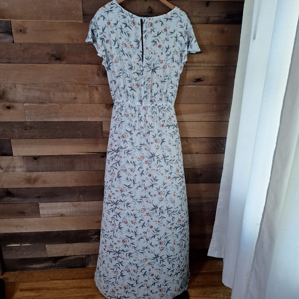 American Eagle Floral Cape-Overlay RomperSize Large - Picture 8 of 8